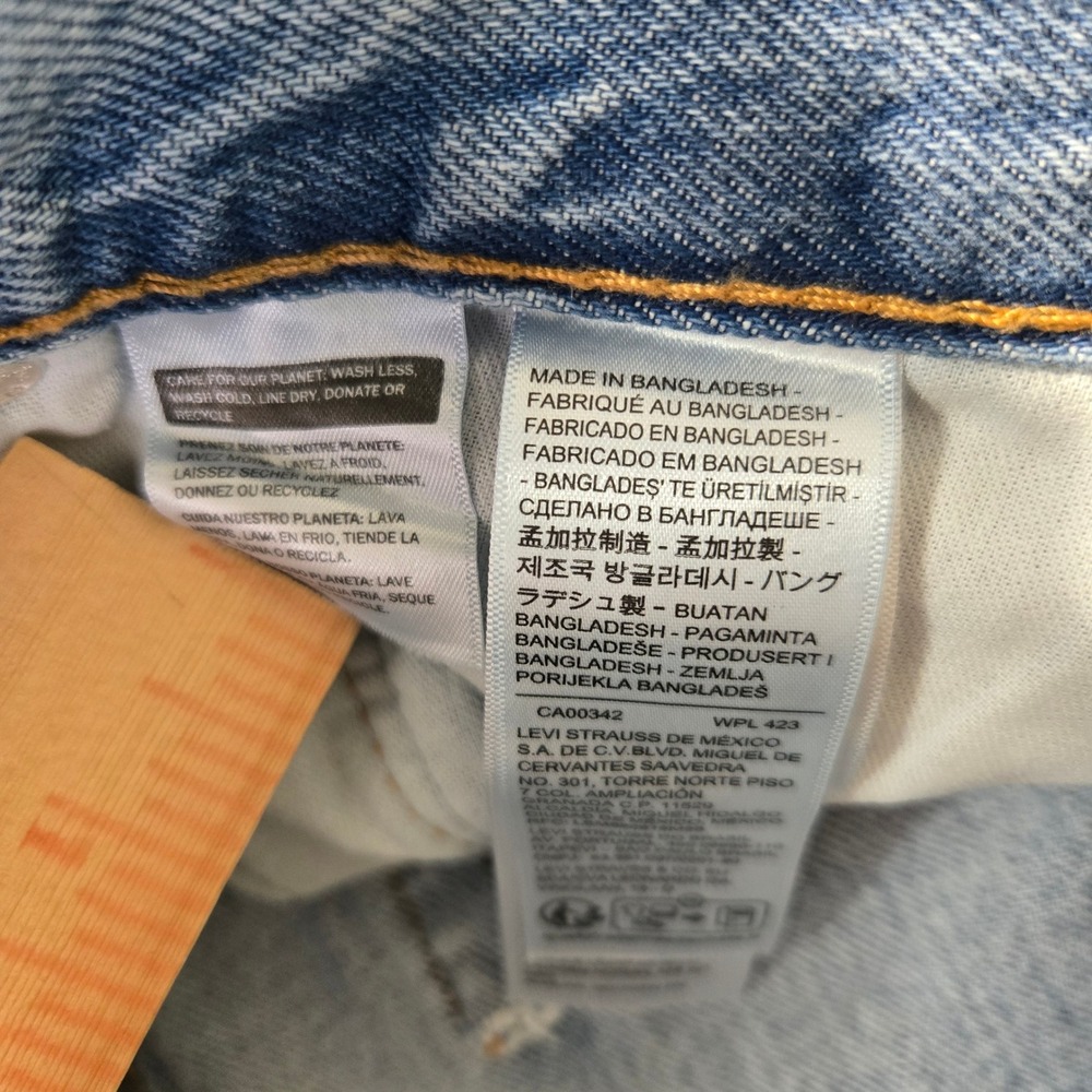 Levis 565 97 Loose Straight Leg Jeans Mens 36x34 (Fits 32" Inseam) Light Wash - Picture 4 of 9